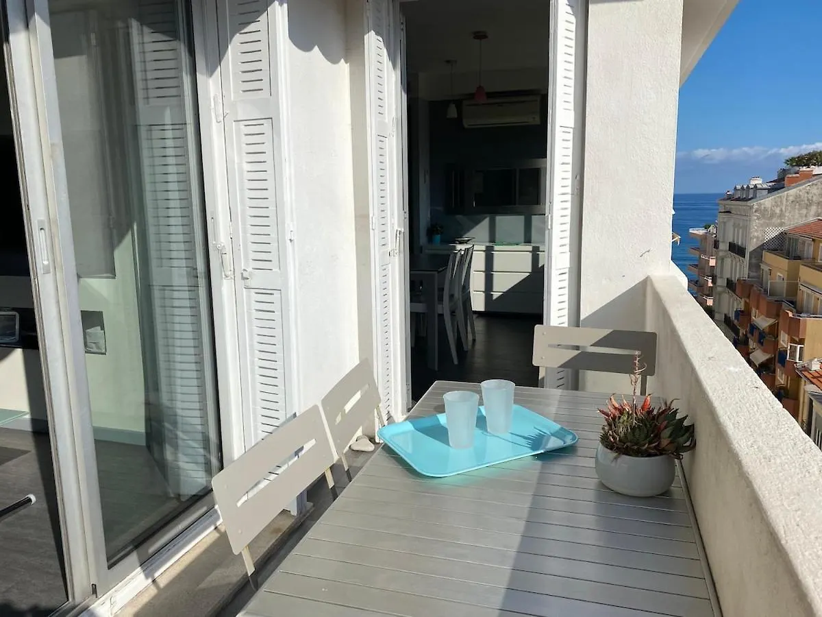 Stark Design Villa With Pool 0*, Roquebrune-Cap-Martin